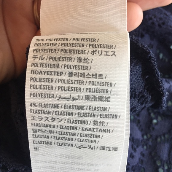 SOLD! Abercrombie & Fitch laser cut crop top, worn once! - Picture 5 of 5